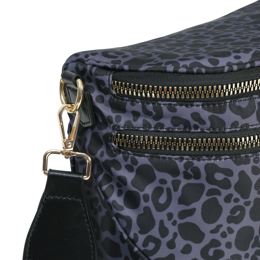 [v2] GoFree - Leopard Bum Bag 6